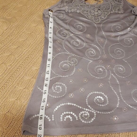 𝅺GRAY/SILVER Kenar tank top. Small - Picture 8 of 9